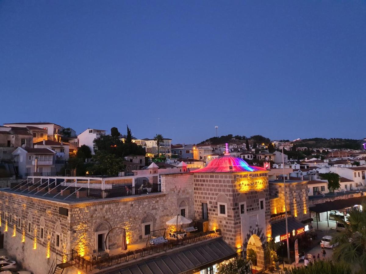 Cesme Kanuni Kervansaray Historical Hotel Exterior photo