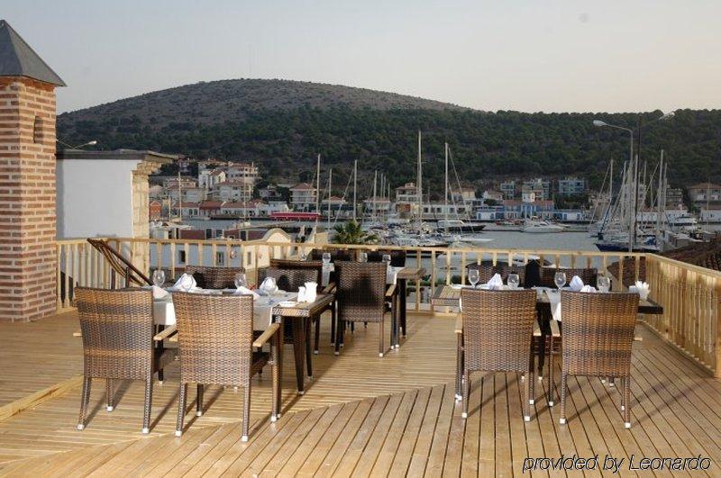 Cesme Kanuni Kervansaray Historical Hotel Restaurant photo